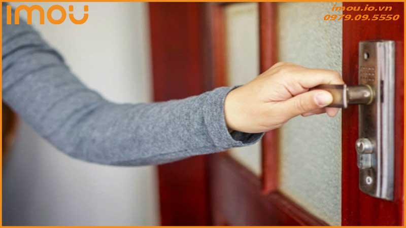 Đừng để người lạ vào nhà khi chưa xác minh – Hãy dùng Imou Doorbell!